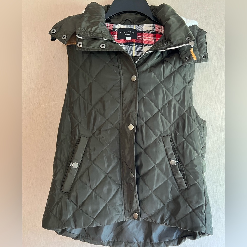 Love Tree Green Vest